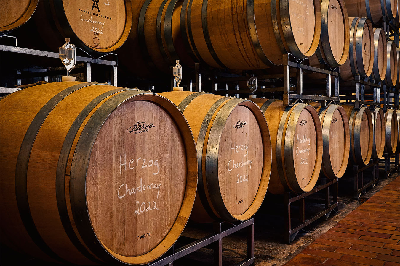 Haardter Herzog Chardonnay im Holzfass